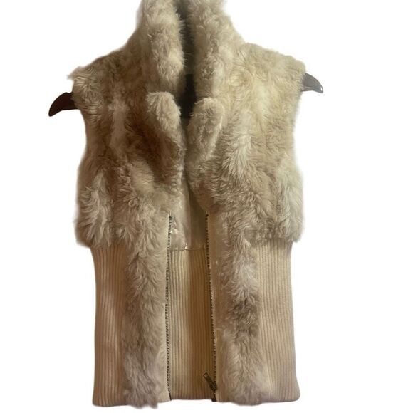 Urban Behavior Women's Cream Faux Fur Knit Sleeveless Night Out Vest - Picture 5 of 8